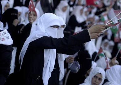 حفل زفاف 4 آلاف «عريس وعروس» في غزة على هتاف «نفديك يا فلسطين»